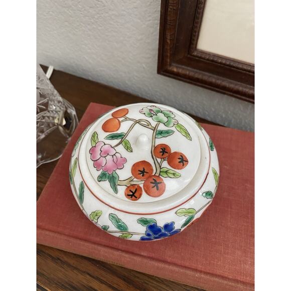Vintage Japanese Porcelain Lidded Jar Tomato Trinket Box Japanese Jar - Picture 2 of 6